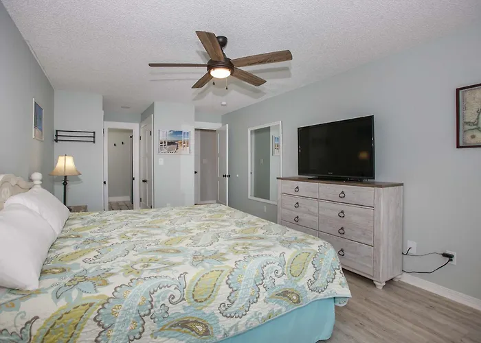 Sea Oats Beachfront Condo: Renovated 2br With Pools And Pier Access *