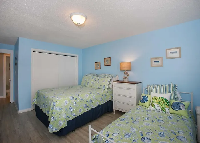 Sea Oats Beachfront Condo: Renovated 2br With Pools And Pier Access *