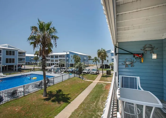 Sea Oats Beachfront Condo: Renovated 2br With Pools And Pier Access Gulf Shores