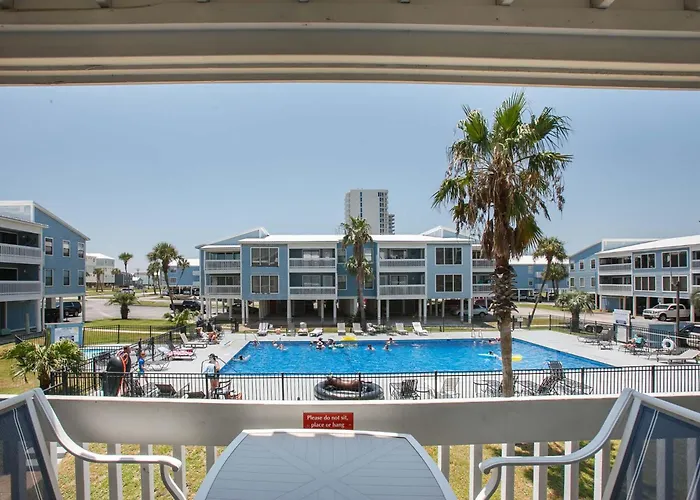 Sea Oats Beachfront Condo: Renovated 2br With Pools And Pier Access Holiday home Gulf Shores