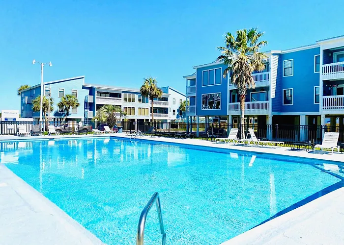 Sea Oats Beachfront Condo: Renovated 2br With Pools And Pier Access *
