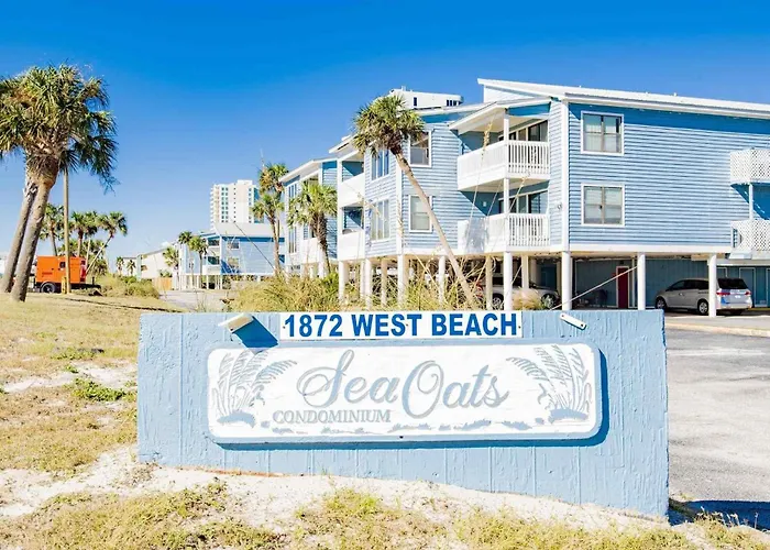 Holiday home Sea Oats Beachfront Condo: Renovated 2br With Pools And Pier Access