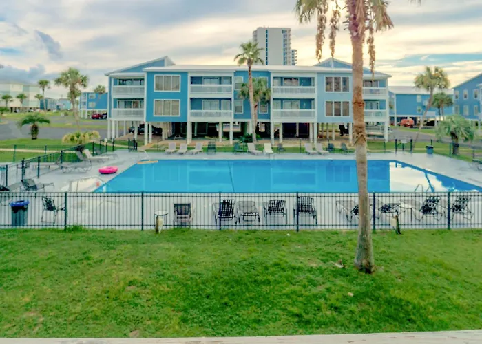 Sea Oats Beachfront Condo: Renovated 2br With Pools And Pier Access * Gulf Shores