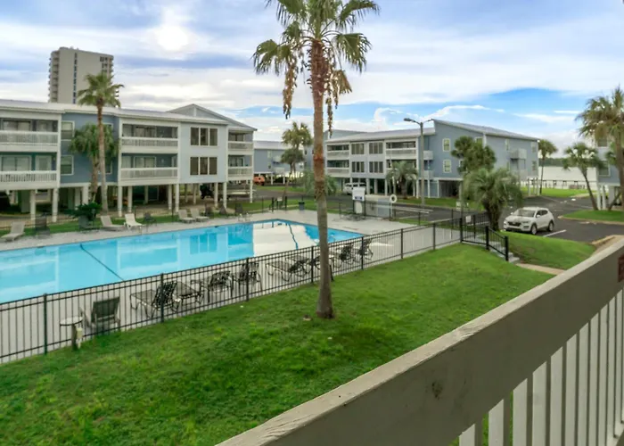 Sea Oats Beachfront Condo: Renovated 2br With Pools And Pier Access Gulf Shores